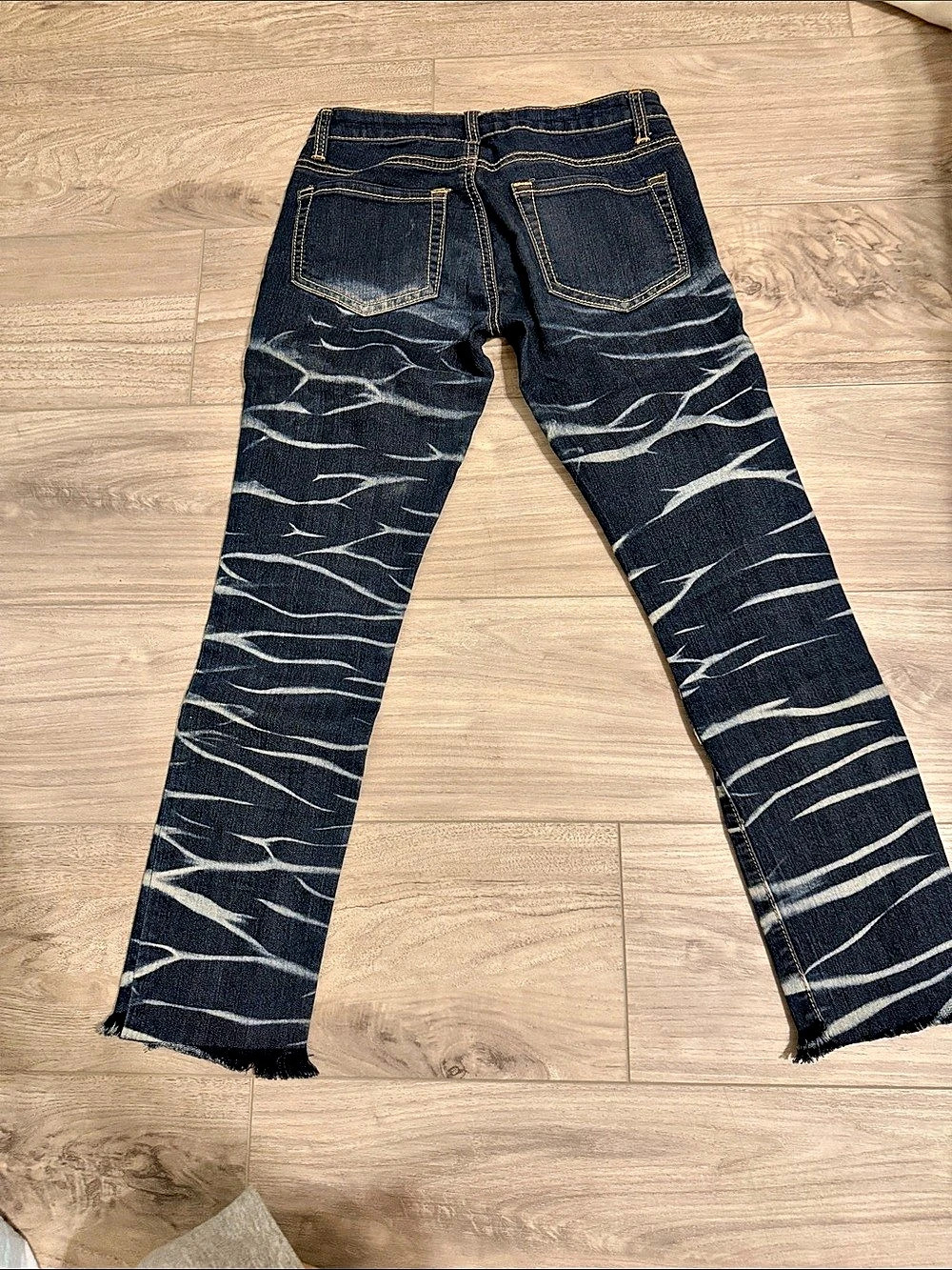 Encore Abstract Print Straight Leg Jeans Size 1 - Picture 3 of 8
